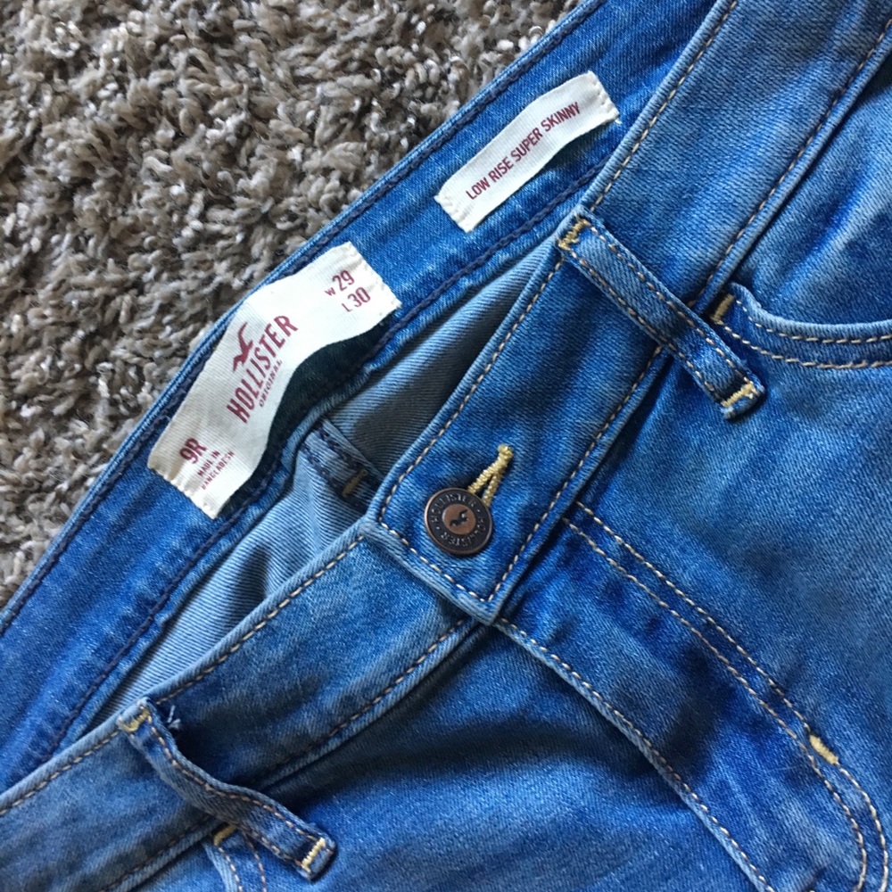 Hollister low rise super skinny jeans